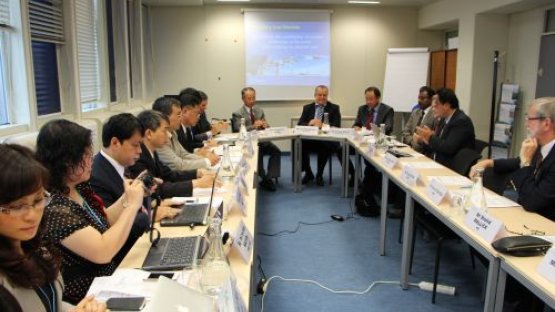 Vietnam and IAEA review IWP 1