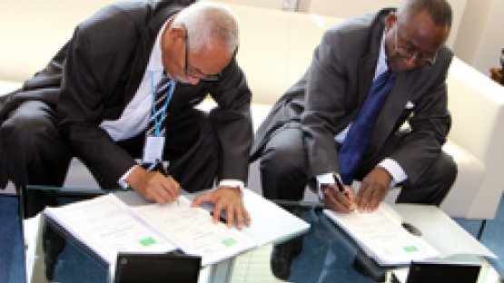 signing