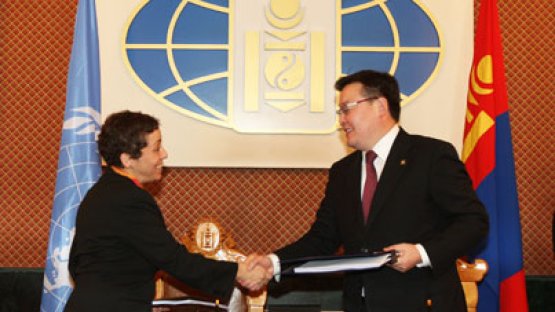 Mongolia signs first UNDAF