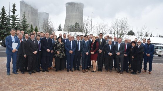 Lors d’une mission en Slovaquie, l’AIEA constate l’engagement en faveur de la s?reté à la centrale nucléaire de Mochovce avant son exploitation commerciale (en anglais)